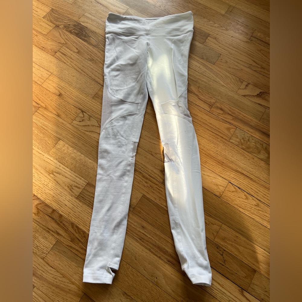 Alo white mesh yoga legging. Size xs